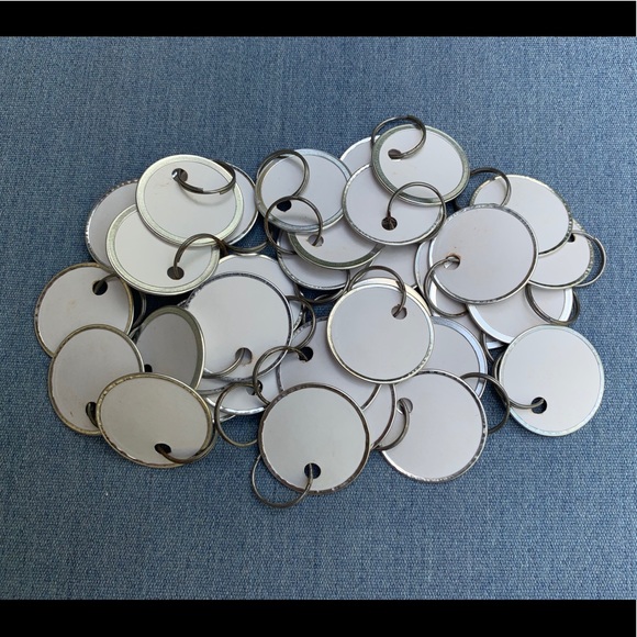 Gift with Purchase - Picture 5 of 6